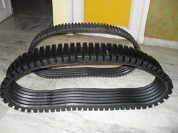 Haul off traction belt